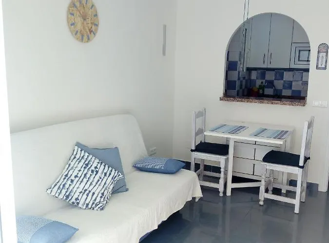 By The Sea Apartament *